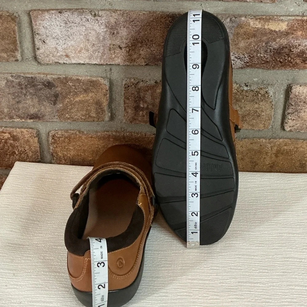 Anodyne women’s cognac